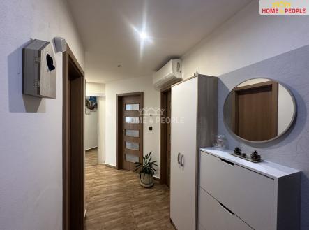 3 | Pronájem bytu, 3+kk, 68 m²