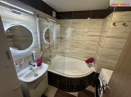 4 | Pronájem bytu, 3+kk, 68 m²
