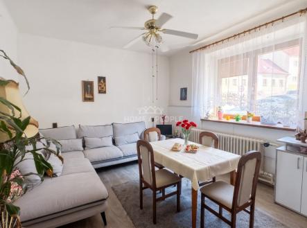 4 | Prodej - dům/vila, 188 m²
