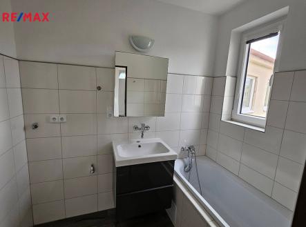 20250519-134306.jpg | Pronájem bytu, 1+1, 52 m²