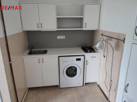 Pronájem bytu, 1+kk, 36 m² obrázek