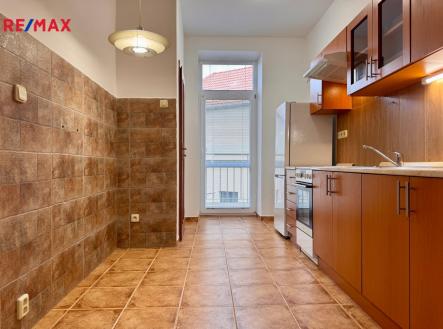 569751715-1576960586803345-4682533303271929132-n.jpg | Pronájem bytu, 1+1, 32 m²