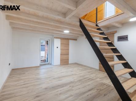 2.jpg | Prodej - dům/vila, 77 m²