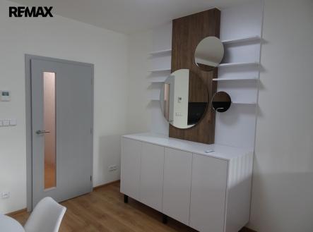 dsc02571.jpg | Pronájem bytu, 1+kk, 58 m²