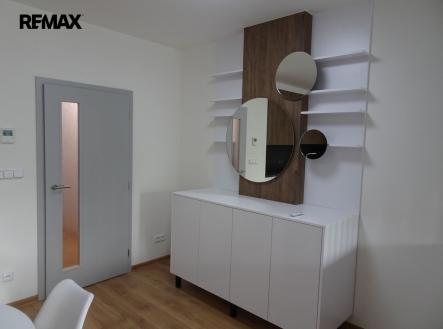 dsc02571.jpg | Pronájem bytu, 1+kk, 58 m²