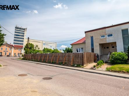 1-okno.jpg | Prodej - dům/vila, 100 m²