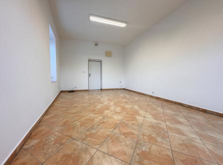 foto: 2 | Pronájem - kanceláře, 27 m²