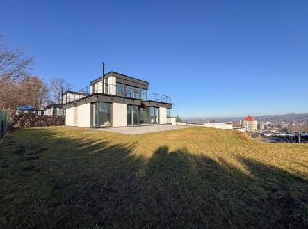 foto: 1 | Pronájem - dům/vila, 254 m²