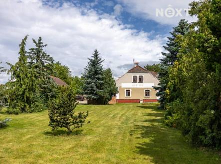 Prodej - dům/vila, 380 m²