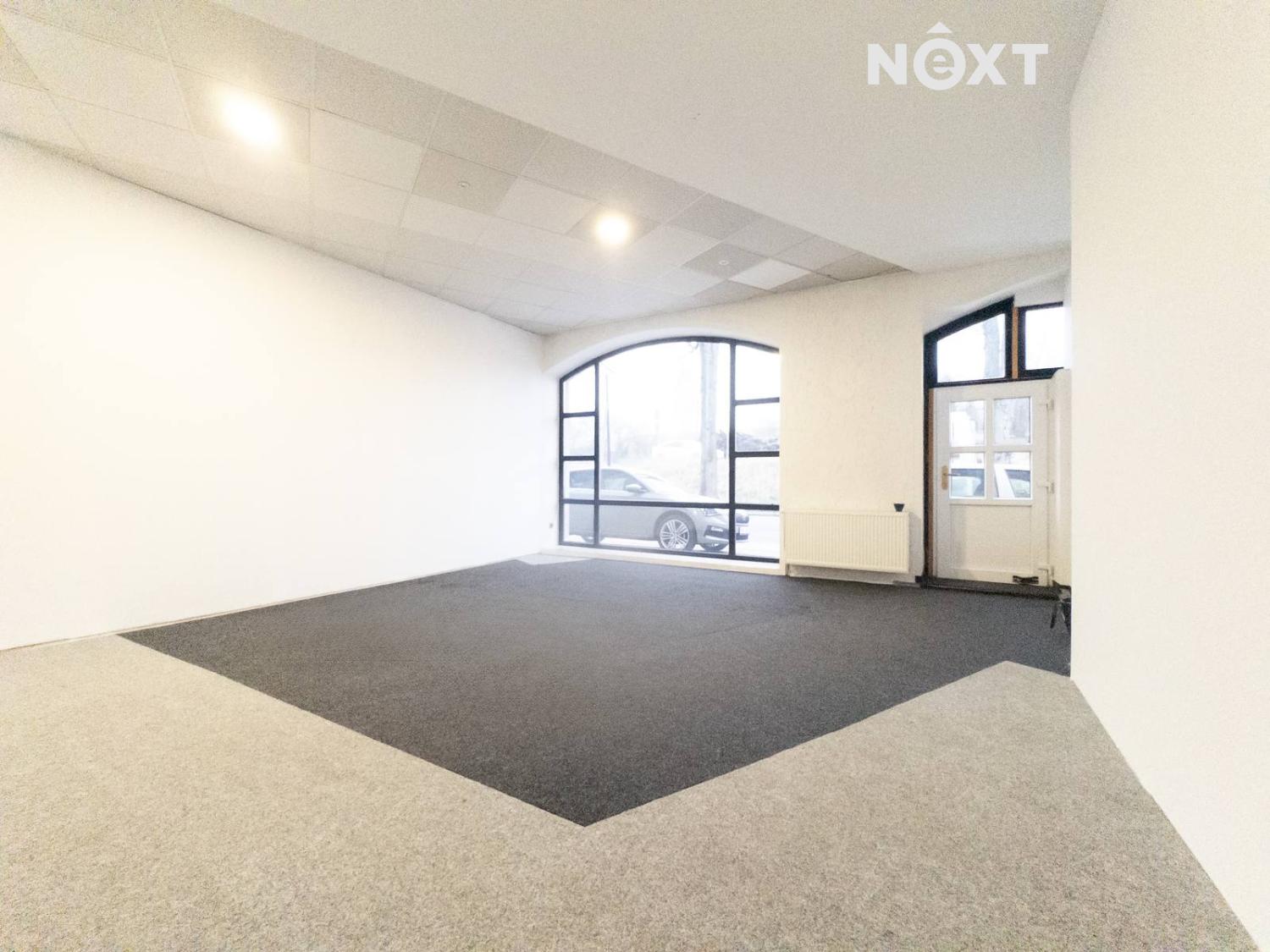 Pronájem komerční Obchodní prostory, 41㎡