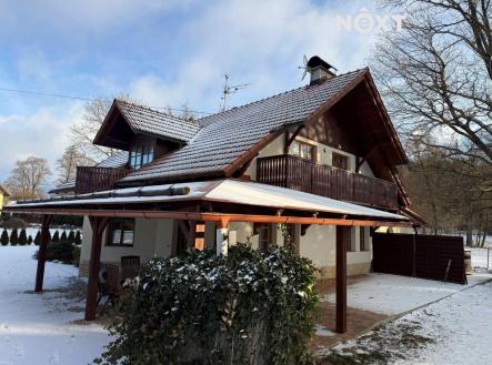 Pronájem - dům/vila, 250 m²