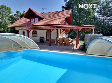 Pronájem - dům/vila, 250 m²