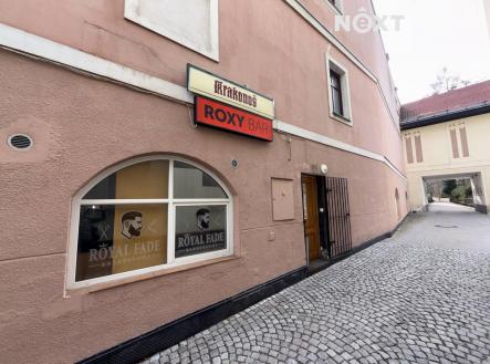 Pronájem - komerční objekt, obchodní centrum, 100 m²