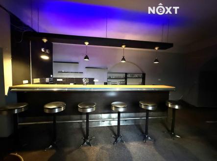 Pronájem - komerční objekt, obchodní centrum, 100 m²