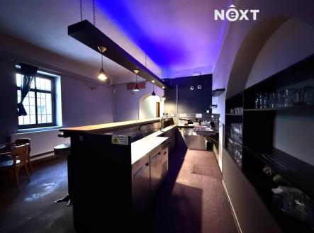 Pronájem - komerční objekt, obchodní centrum, 100 m²