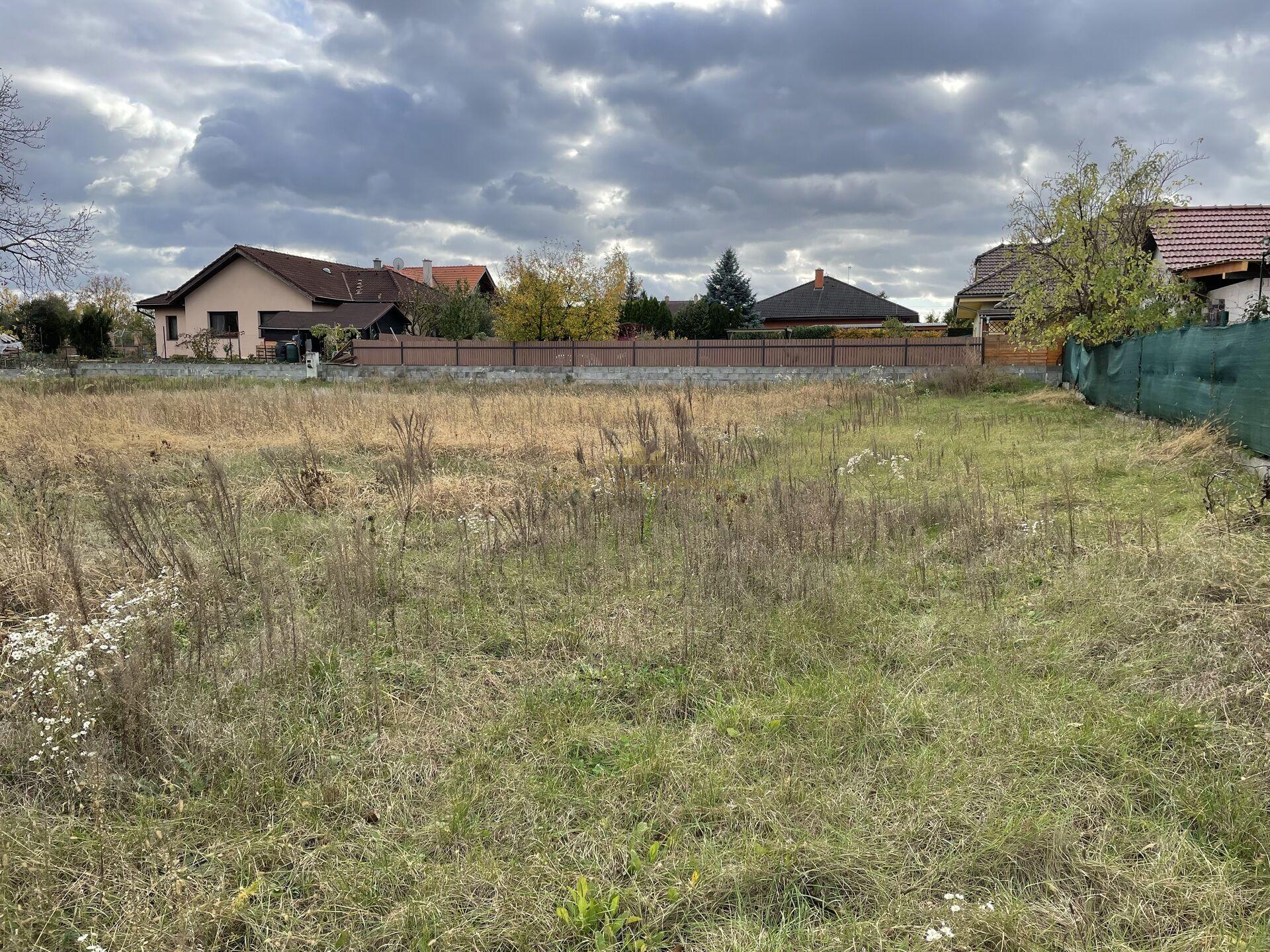 Prodej stavebního pozemku 937 m2, ulice Jetelová, Mělník