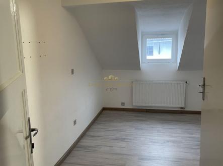 Pronájem bytu, 2+kk, 29 m²
