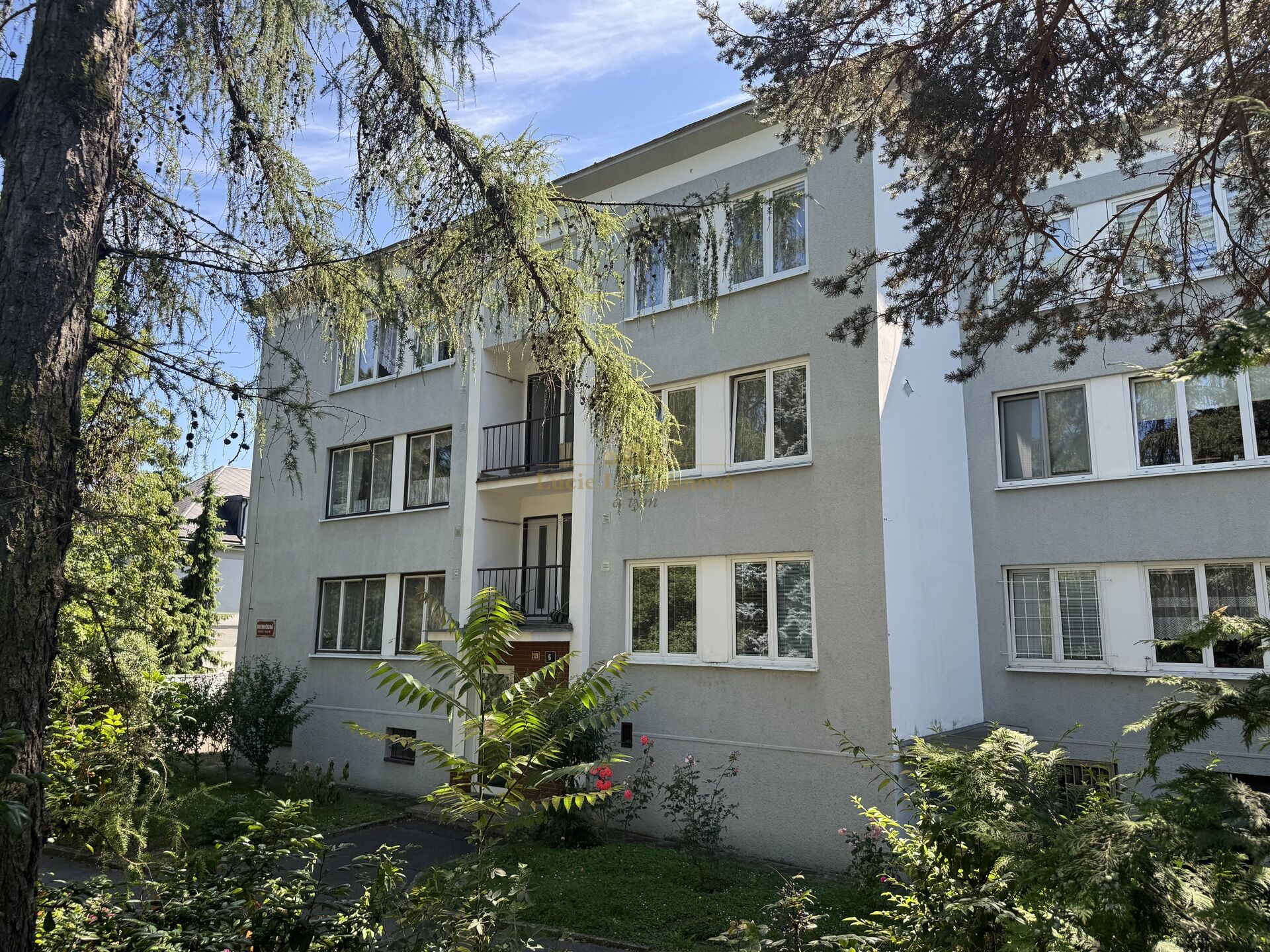 Prodej bytu 3+kk 60.3 m2, OV, garáž, Praha 10-Strašnice
