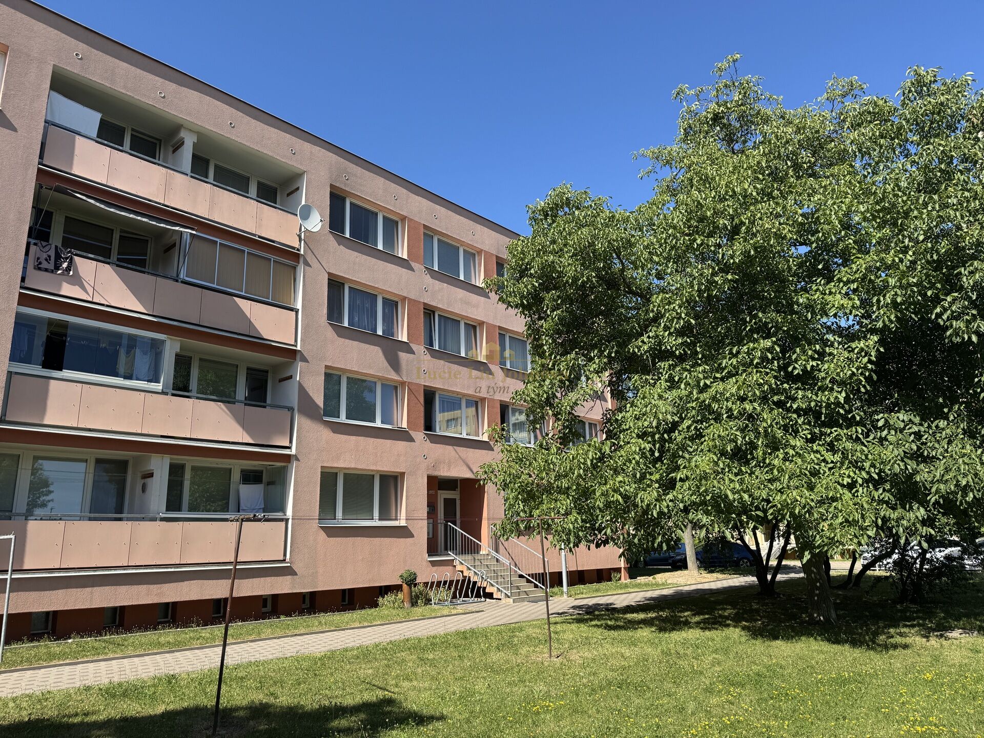 Prodej bytu 2+1, sklep, 54.05 m2, OV, ulice Dědinova, Nymburk