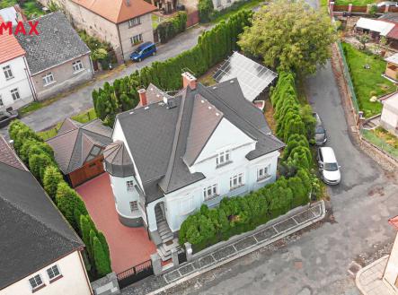 Prodej - dům/vila, 438 m²