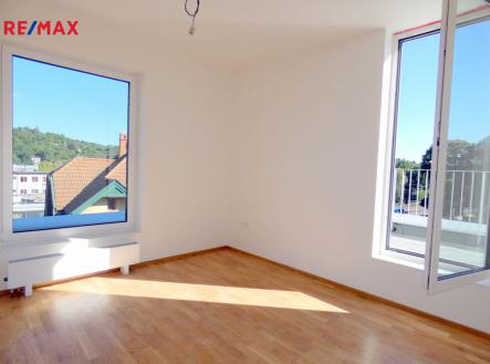 ložnice s výstupem na terasu | Pronájem bytu, 3+kk, 64 m²