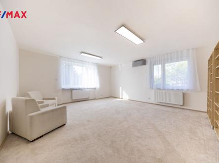 11-138a2284-hdr.jpg | Pronájem - kanceláře, 97 m²