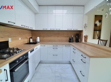 Prodej - dům/vila, 395 m² obrázek