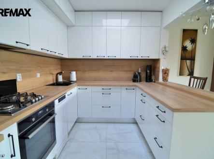 Prodej - dům/vila, 395 m² obrázek