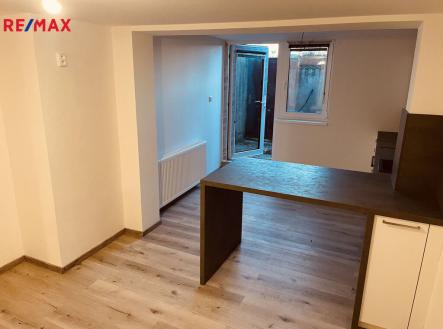 img-4099.jpeg | Pronájem bytu, 1+kk, 38 m²