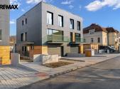 Prodej - dům/vila, 211 m²