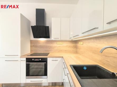 image-10.jpg | Pronájem bytu, 2+kk, 65 m²