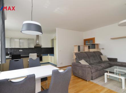 09.jpg | Pronájem bytu, 2+kk, 73 m²