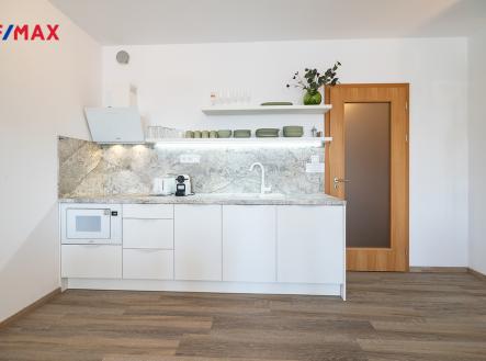 bn03.jpg | Prodej bytu, 1+kk, 41 m²