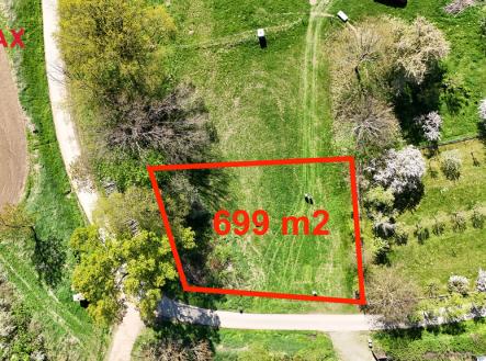 dji-20250427110051-0069-d-kopie.jpg | Prodej - pozemek pro bydlení, 699 m²