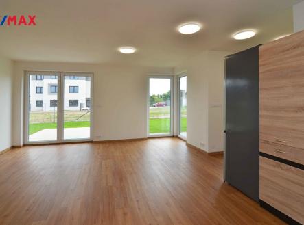 02-1.jpg | Pronájem bytu, 4+kk, 98 m²
