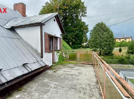 obrazek-whatsapp-2025-10-02-v-20.41.57-574ce286.jpg | Prodej - dům/vila, 235 m²