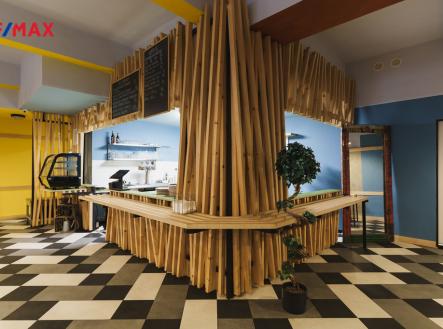 c-23.jpg | Pronájem - restaurace, 236 m²