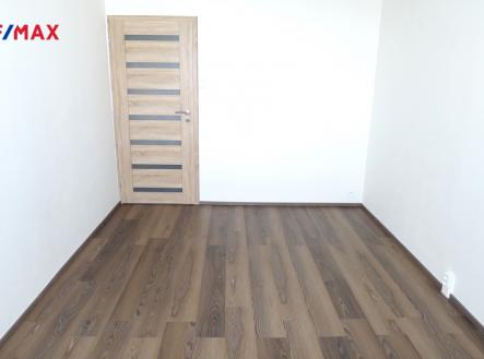 pokoj-vlevo-2.jpg | Pronájem bytu, 2+kk, 40 m²