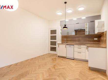 9-1b2a4780-hdr.jpg | Pronájem bytu, 2+kk, 49 m²