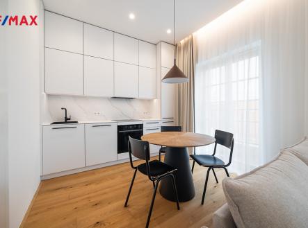 bn01.jpg | Pronájem bytu, 2+kk, 43 m²