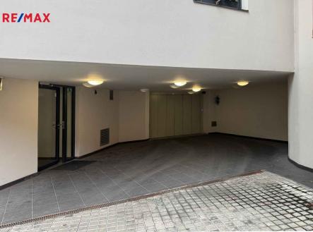 04.jpg | Prodej - malý objekt/garáž