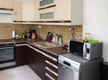 chatgpt-image-18.12.2025-08-30-45.png | Prodej bytu, 3+1, 70 m²