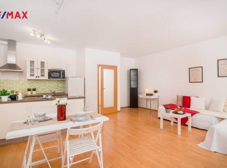 img-c1c85f90b6.jpg | Pronájem bytu, 1+kk, 60 m²