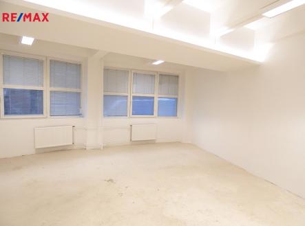 p1000722.jpg | Pronájem - kanceláře, 40 m²