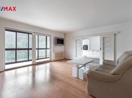 dom-mochenice-8-of-63.jpg | Prodej - jiné, 330 m²