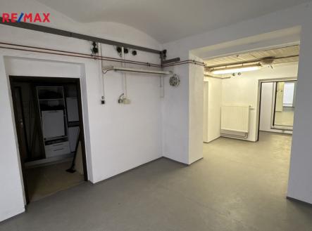 2.místnost | Pronájem - obchodní prostor, 120 m²