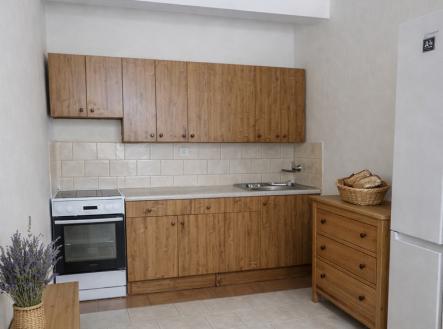 7dd7661b-06f0-49ac-a7ca-ce636ec22873.png | Prodej - dům/vila, 140 m²