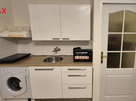 kuchyňská linka | Prodej bytu, 1+kk, 28 m²