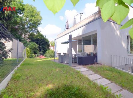 předzahrádka s terasou | Pronájem bytu, 5+kk, 130 m²