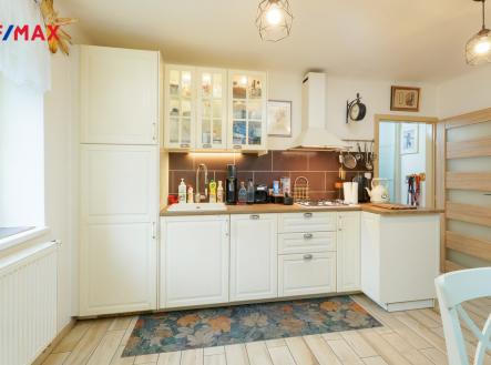 Prodej bytu, 2+1, 2 750 m² obrázek